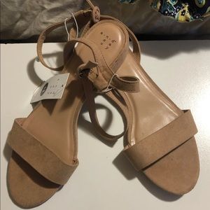 Small Heel Open Toes Shoes size 11